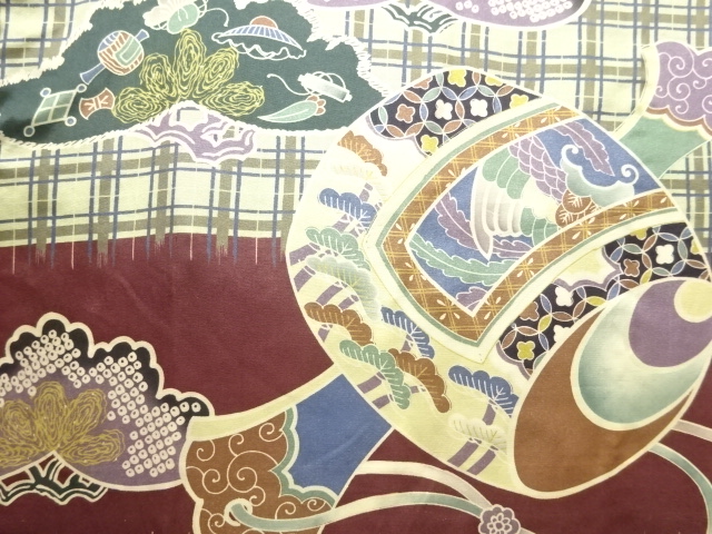 アンティーク　小槌に松模様肩裏本場村山泥大島紬男物羽織